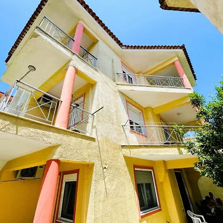 Pavlina Kallithea (Chalkidiki)